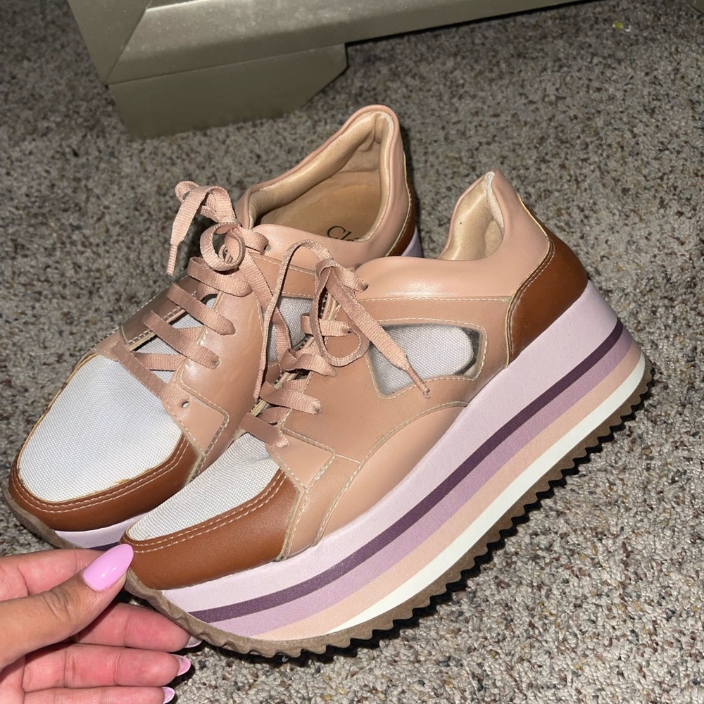 Clee shoes like new